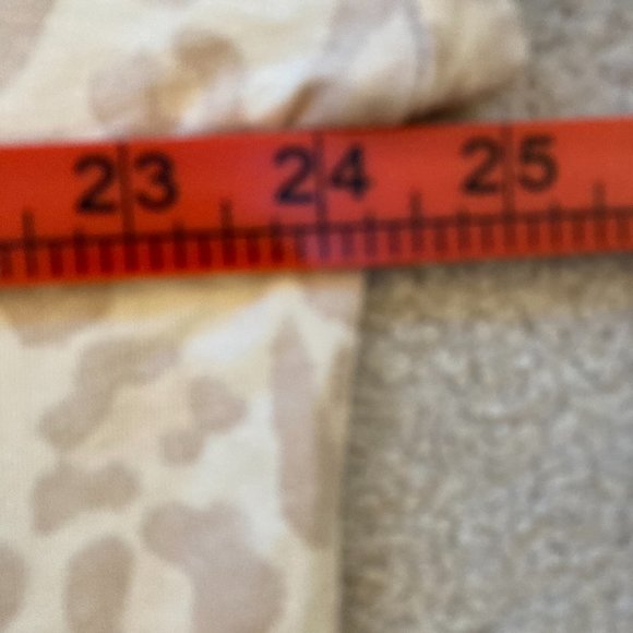 BNWT Buffalo Women's Soft Animal Print T Shirt Top Size Large - Picture 5 of 10